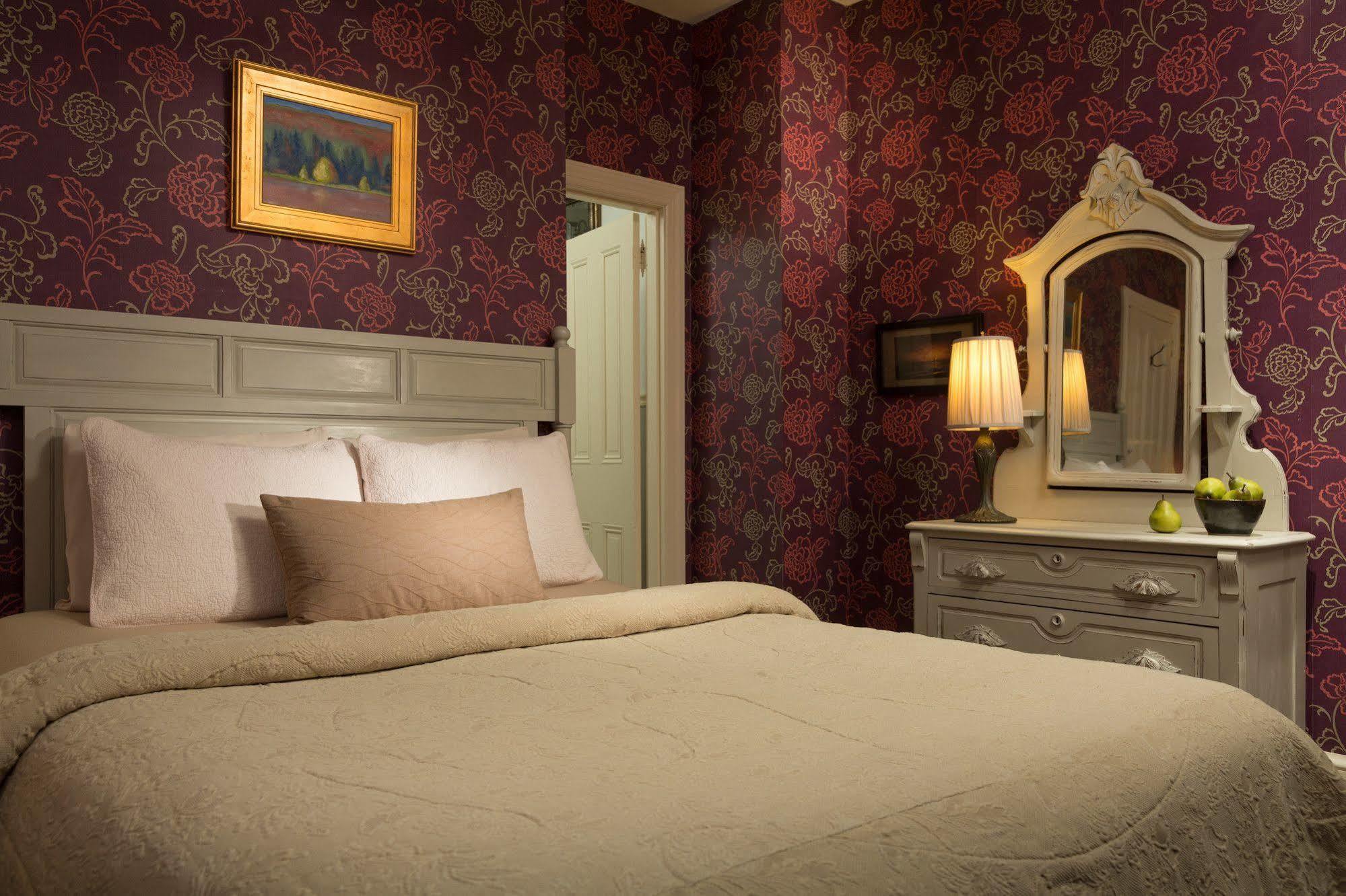 The Carroll Hotel 3*